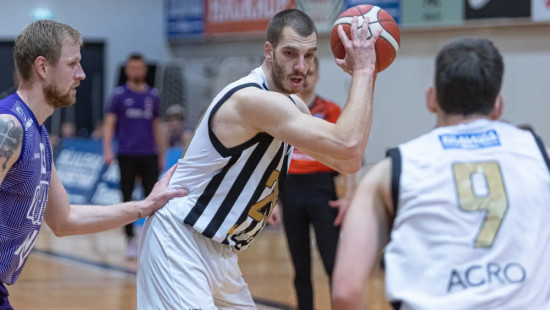 Jaunzems atkal sasniedz 30, arī pārējiem no Reikjavīkas latviešu trijotnes lieli skaitļi