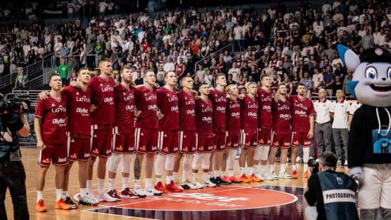 Banki nosauc izlases sastāvu EČ finālturnīram, malā atstājot divus jaunākos un Šiliņu