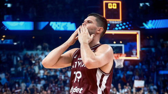 Jokiča brigāde izslēdz čehus, Latvija iesoļo izslēgšanas spēlēs