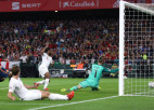 Angļi pirmajā puslaikā panāk 3:0 pret Spāniju, Igaunijai ar trīs vārtiem uzvarai nepietiek