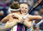 Čehijas duets triumfē "US Open" dāmu dubultspēļu turnīrā