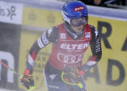 Sezonas labākā slalomiste Vlhova "uzdāvina" uzvaru Šifrinai, Popoviča atkārto labāko panākumu
