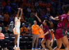 "Tennessee" basketbolistes iemet 30 tālmetienus NCAA spēlē