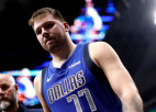 Dončičs izlaidīs vismaz mēnesi un nepretendēs uz NBA individuālajām balvām