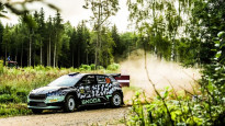 WRC2 čempionātā Latvijas ātrumposmos dominē Solbergs