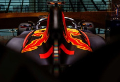 "Red Bull" jauno F1 auto atrādīs tikai dienu pirms testiem