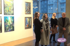 Video: Dailes teātra mākslas telpā atklāta gleznotāja Daiļa Rožlapas izstāde