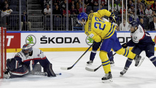 Zviedrija uzvar slovākus un pakāpjas uz otro vietu grupā