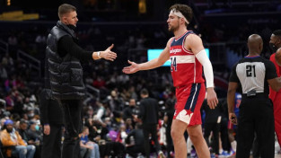 Bez Porziņģa spēlējošā ''Wizards'' piedzīvo smagu zaudējumu pret ''Knicks''