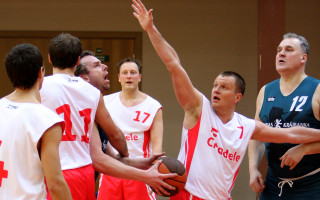 Foto: "Citadeles" basketbolisti pārspēj "Latvijas Krājbanku"