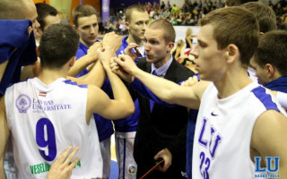 Video: "Latvijas Universitātes" basketbolistu sveiciens Ziemassvētkos