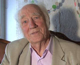 Video: Intervija. Arnolds Auziņš – <i>šodien par politiķiem anekdotes nav vērts domāt, viņi nereaģē</i>.