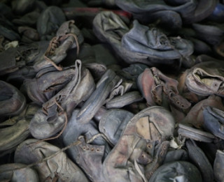 Annas Frankas pēdējās dienas: holokausta šausmas pusaudža acīm