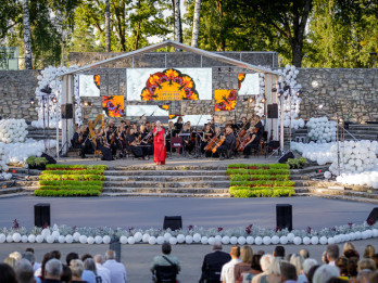 VII Starptautiskais Operetes festivālā Ikšķilē sola spožu mākslinieku plejādi