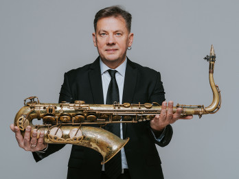 Izdots jauns Raimonda Paula melodiju albums saksofonam