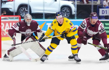 Vītols debitē, Latvija pēc atspēlēšanās 26 sekundēs sabrūk pret Zviedriju