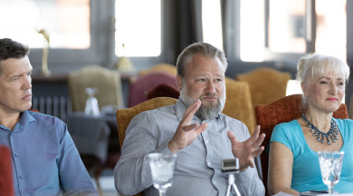 Ar akrobātiskiem trikiem un muzikālu performanci aizvadīta  6. Starptautiskajam Operetes festivālam veltītā preses konference