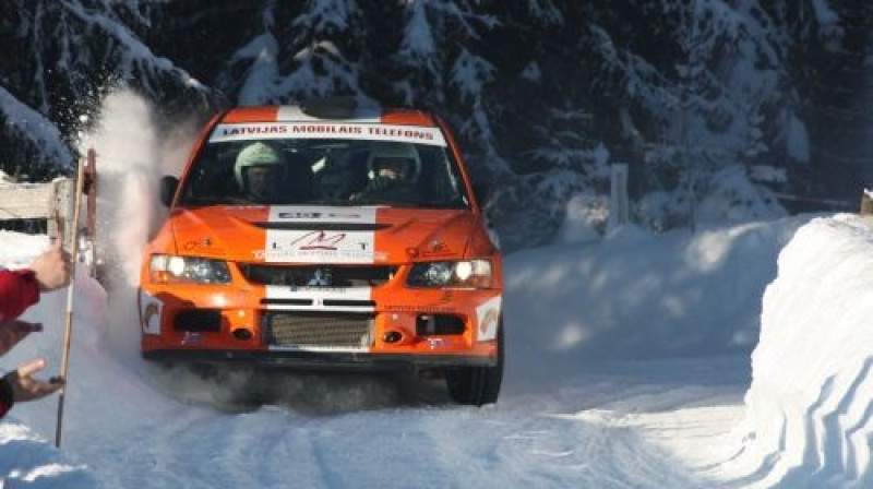 Andis Neikšāns/Pēteris Dzirkals
Foto: "LMT rallija komanda"