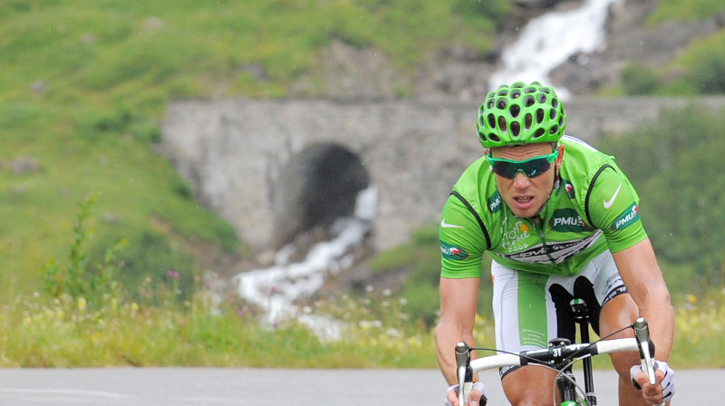 Hušhovds (att.), uzvarot vakardienas posmā, panācis rezultātu 1:2 cīņā ar britu sprinteri Kavendišu velobraucienā "Tour of Missouri".
AP foto