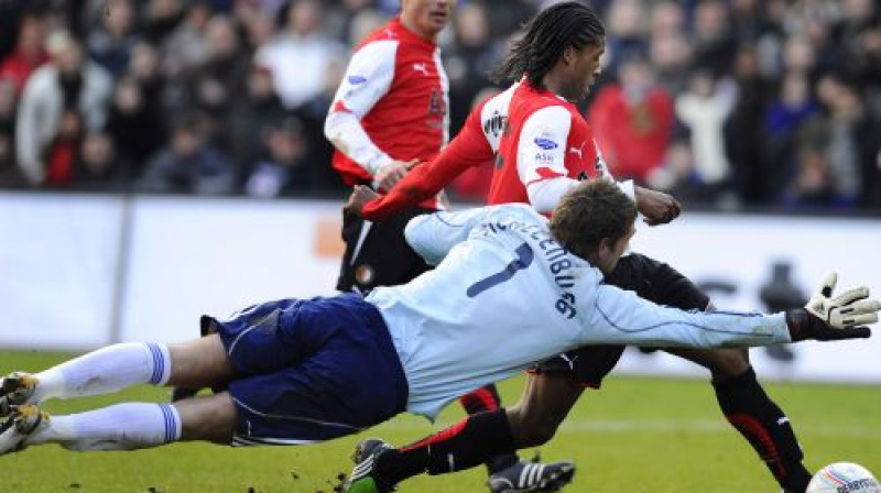 ''Feyenoord'' spēlētājs Vijnaldums pēc mirkļa panāks 1:1
Foto: AFP/Scanpix