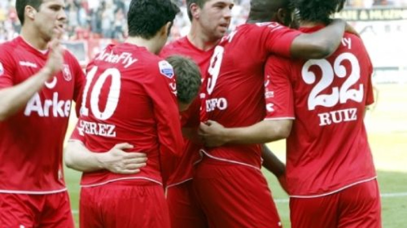 ''FC Twente'' spēlētāji līksmo
Foto: fcupdate.nl