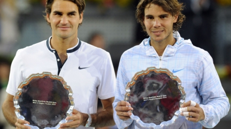 Rodžers Federers un Rafaels Nadals ar Madrides turnīra balvām
Foto: AP/Scanpix