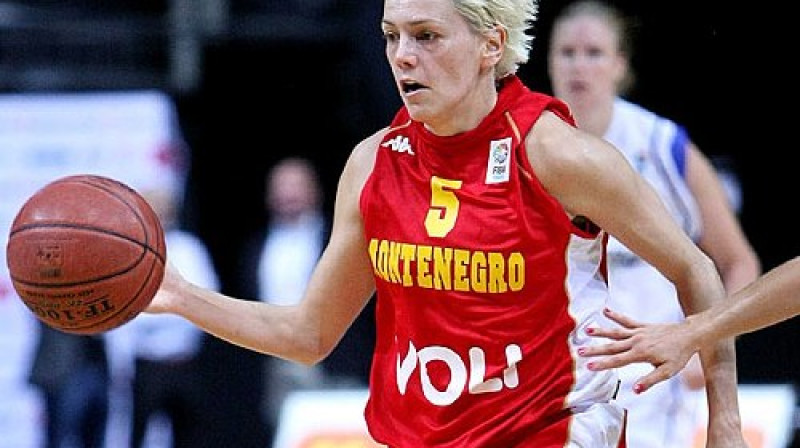 Melnkalnes basketboliste Jeļena Skeroviča
Foto: FIBA Europe