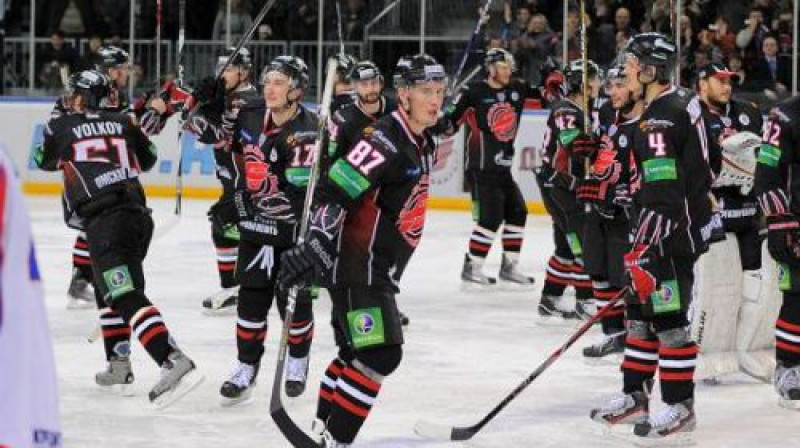 Georgijs Pujacs un "Avangard" atzīmē iekļūšanu finālā
Foto: hawk.ru