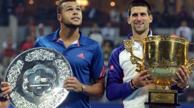 Žo-Vilfrīds Tsonga un Novaks Džokovičs
Foto: AFP/Scanpix