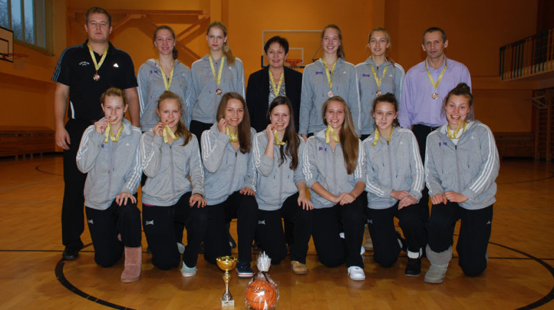 "Rīdzenes" U16 komanda: Eiropas Jaunatnes basketbola līgas regulārās sezonas uzvarētājas
Foto: EYBL.lv