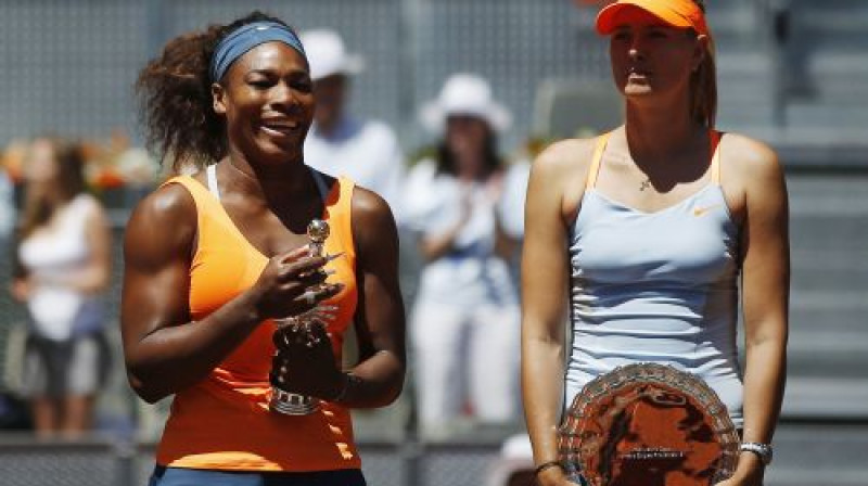 Serēna Viljamsa un Marija Šarapova, Madrides fināls 2013
Foto: Reuters/Scanpix