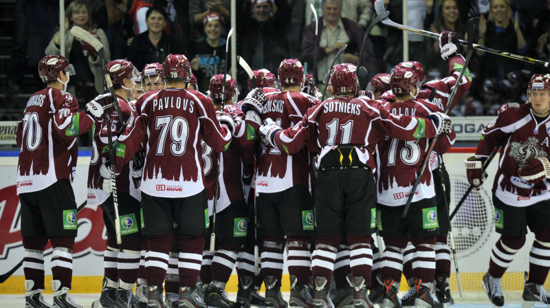 Rīgas "Dinamo" hokejisti
Foto: Romāns Kokšarovs/F64