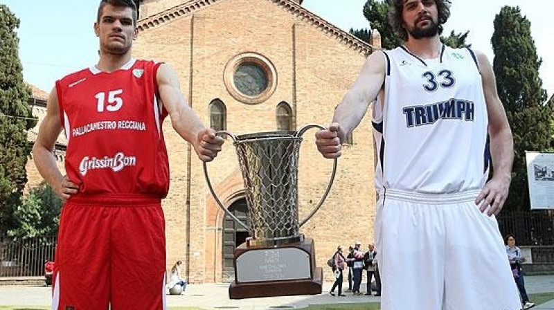 Ojārs Siliņš un "Reggio Emilia" 27. aprīlī izcīnīja Eiropas Izaicinājuma kausu
Foto: www.fibaeurope.com