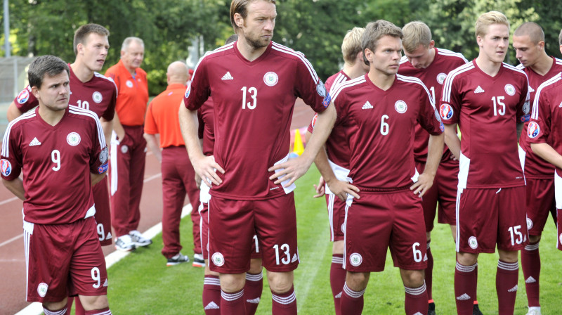 Latvijas futbola izlase 
Foto: Romāns Kokšarovs, Sporta Avīze, f64