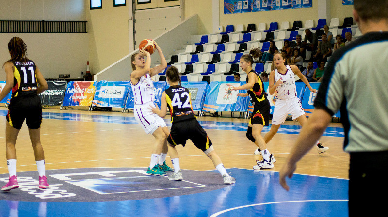 Marta Bergmane: 8 punkti Latvijas U20 izlases priekšpēdējā spēlē Eiropas čempionātā.
Foto: FIBAEurope.com
