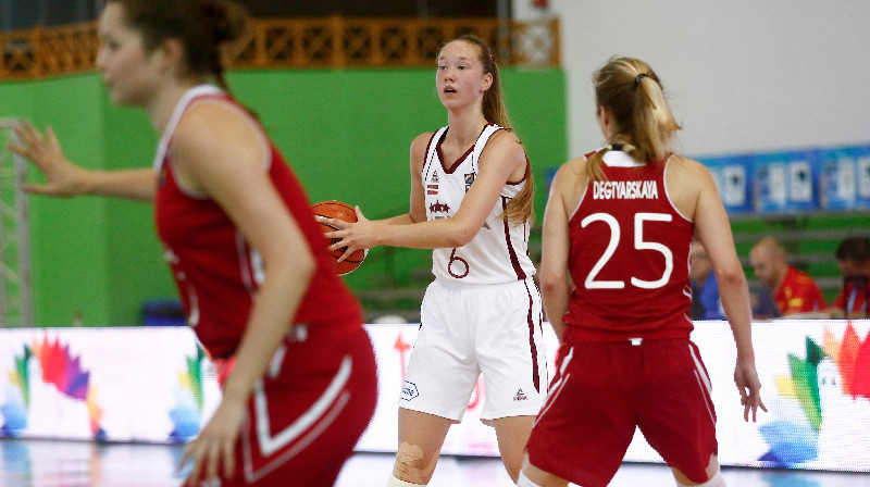 Digna Strautmane: 18 punkti un 10 atlēkušās bumbas zaudējumā pret Beļģiju
Foto: www.fibaeurope.com