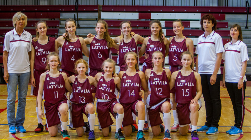 Latvijas U14 meiteņu izlase - Baltijas kausa ieguvēja.
Foto: basket.ee