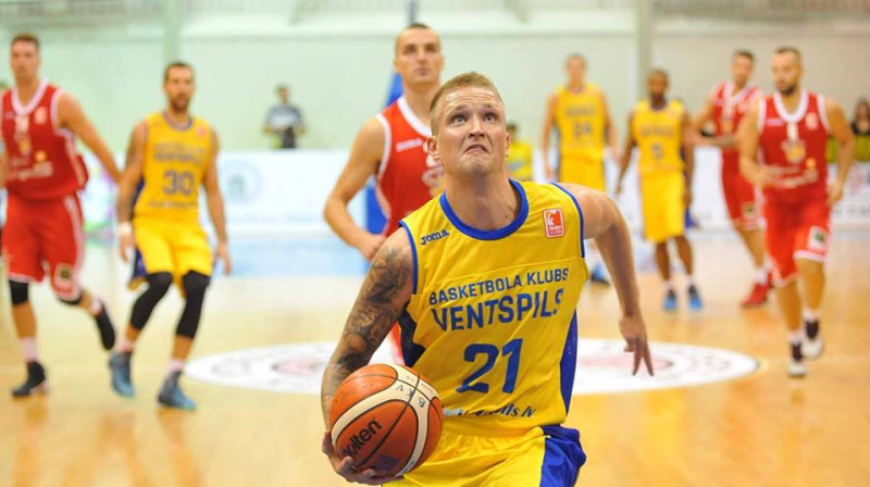 Aigars Šķēle, Andrejs Gražulis, Rihards Kuksiks un Artis Ate: tālmetienos 10/10!
Foto: BK Ventspils