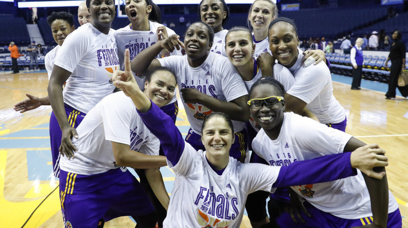 "Sparks" basketbolistes: pirmais WNBA fināls kopš 2003. gada
Foto: AP/Scanpix