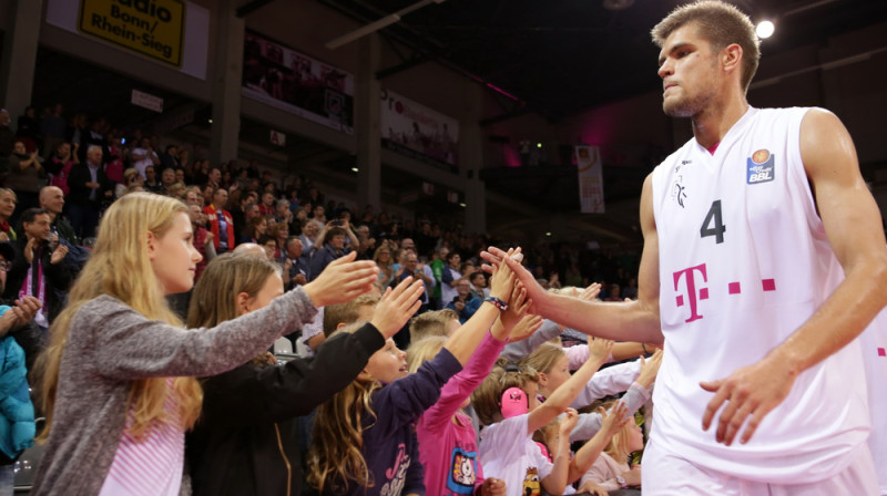 Ojārs Siliņš pēc lieliskās debijas Bonnā 
Foto: telekom-baskets-bonn.de