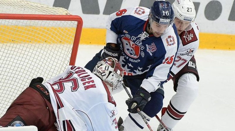 Kaspars Daugaviņš 
Foto: hctorpedo.ru