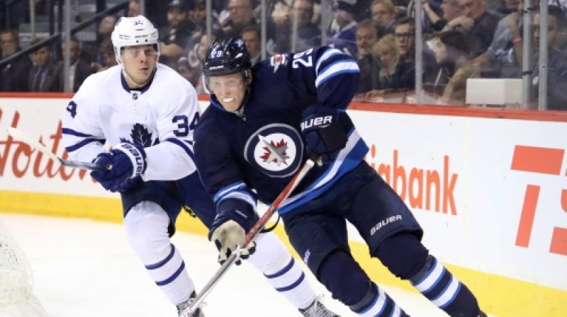 Ostons Metjūzs un Patriks Laine
Foto: Sipa USA/Scanpix