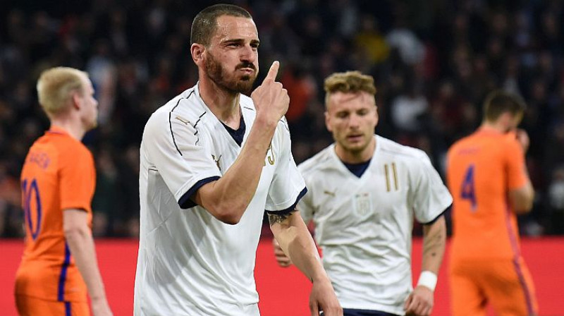 Leonardo Bonuči pēc vārtu guvuma 
Foto: AFP/Scanpix