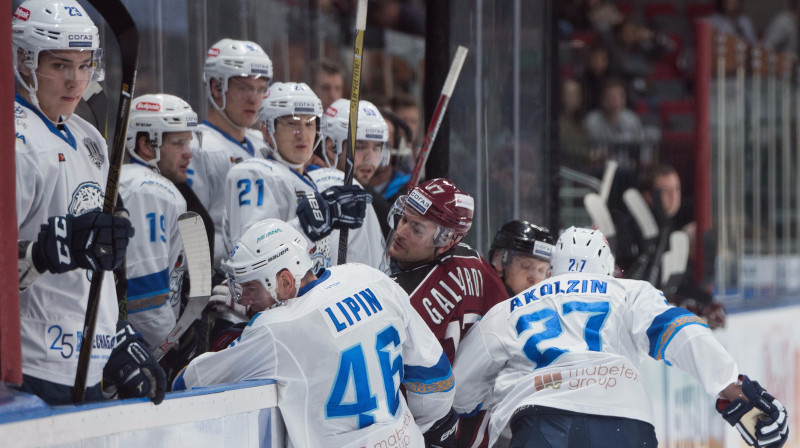 ''Barys'' hokejisti neatļāva ''Dinamo'' komandai izvērsties
Foto: Vladislavs Proškins/f64