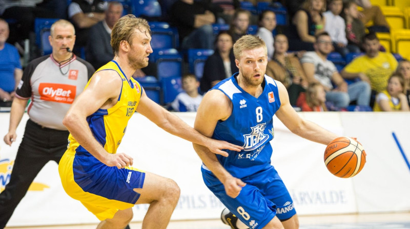 Jānis Antrops pret savu jauno komandu
Foto: bkventspils.lv