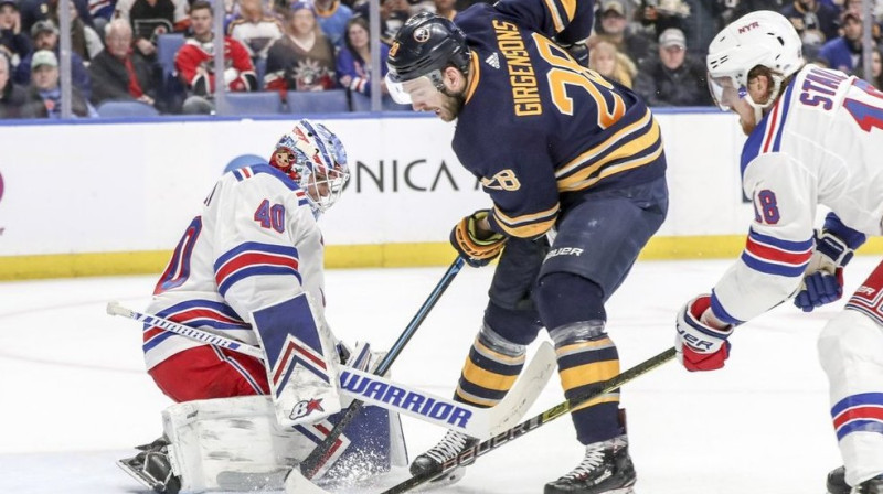 Zemgus Girgensons. FOTO: James P. McCoy/Buffalo News.