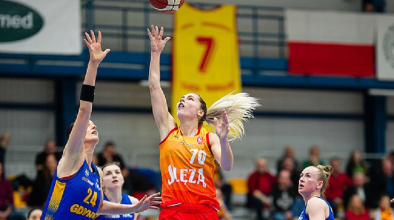 Elīna Dikeulaku: 12 punkti un pirmā uzvara ceturtdaļfinālā. Foto: Basket Liga Kobiet