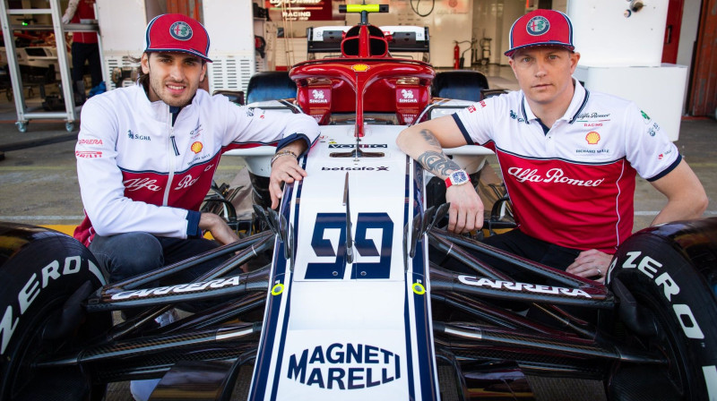 Antonio Džovinaci un Kimi Raikonens. Foto: Alfa Romeo Racing