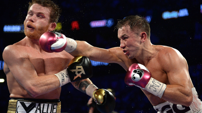 Kanelo Alvaress un Genādijs Golovkins. Foto: Reuters/Scanpix