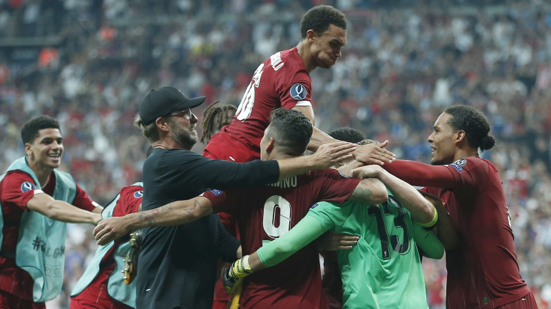 "Liverpool" apsveic varoni Adrianu. Foto: AP/Scanpix